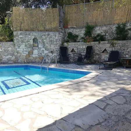 Vakantiehuis Casa Leoni Lákka
